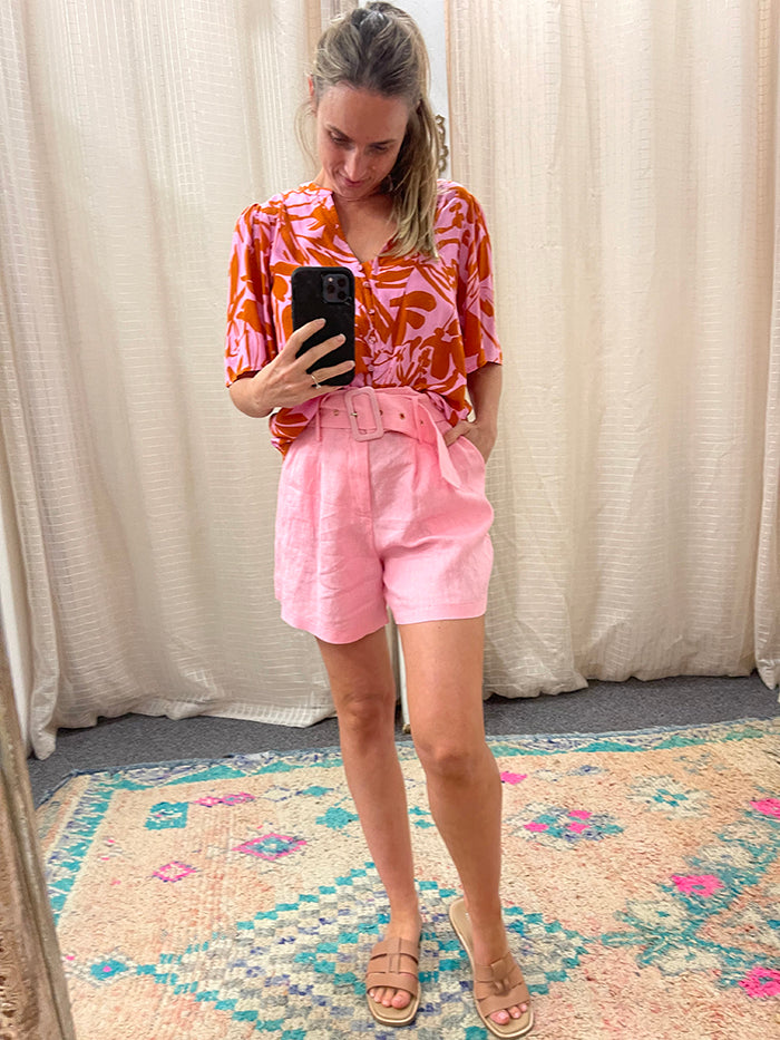 Pink linen shorts 2025