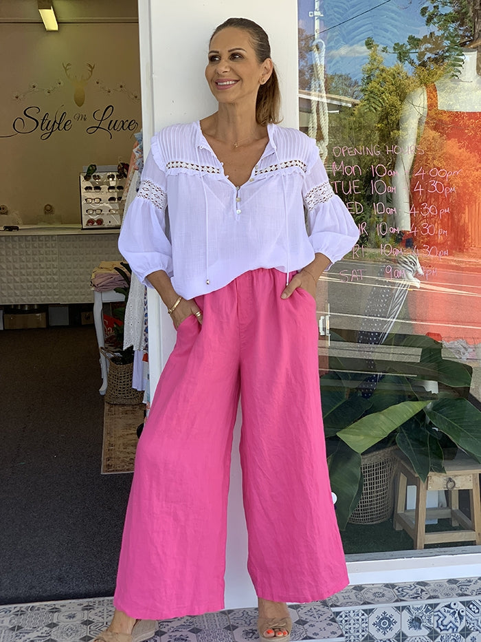 Pink flowy pants outfit hot sale