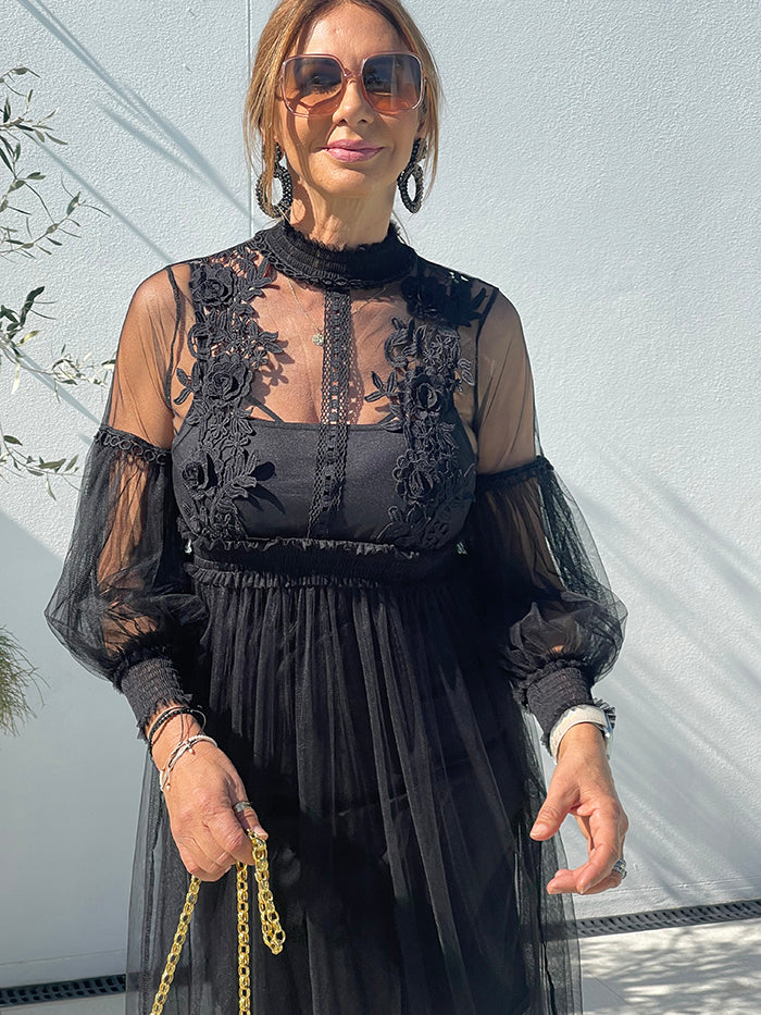 La Nuit Lace Dress