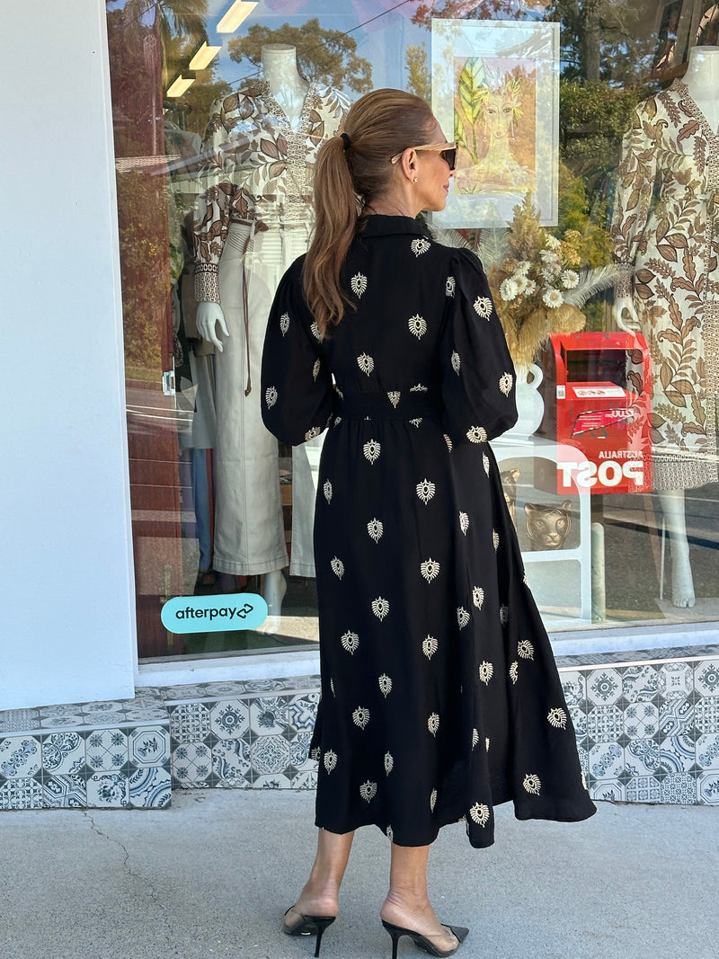 Evy Embroidery Dress - Black