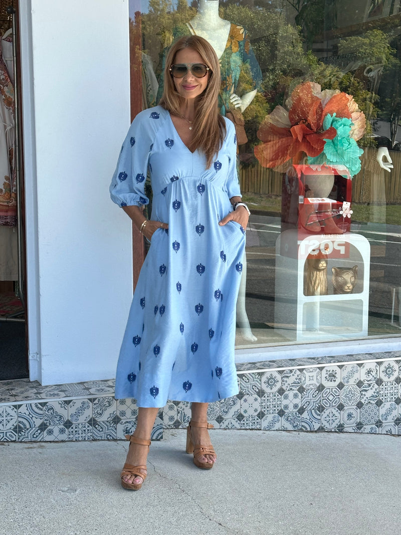 Evy Embroidered Midi Dress - Pale Blue