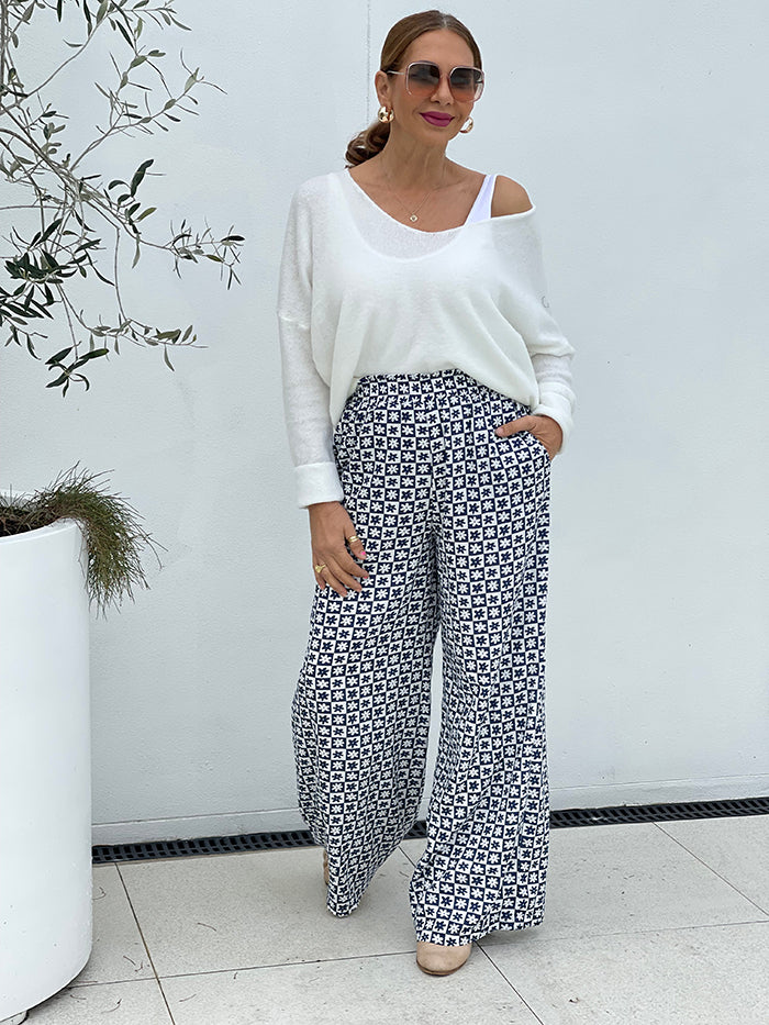 Into the Vlu Pants