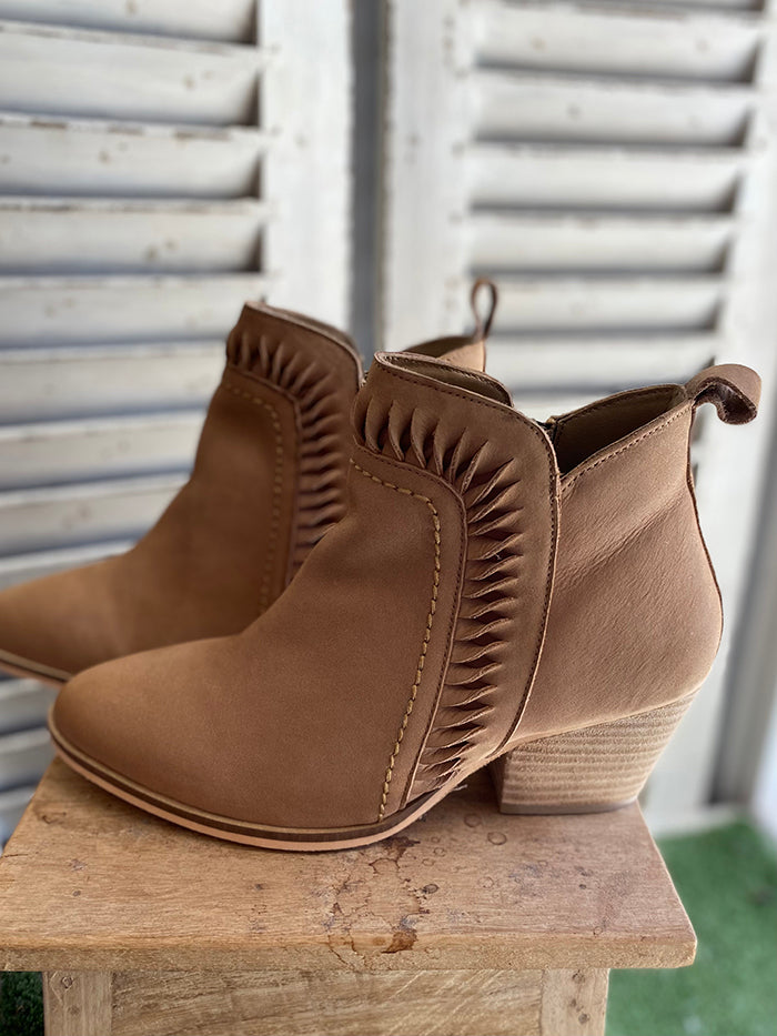 Stun Boots - Natural Nubuck