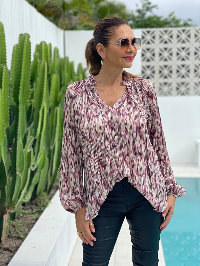 Sahrii Pleated Top
