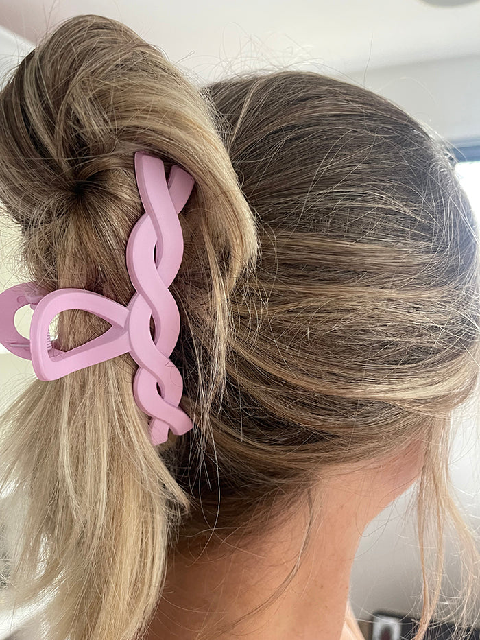 Braided Claw Clip - Marshmallow Pink