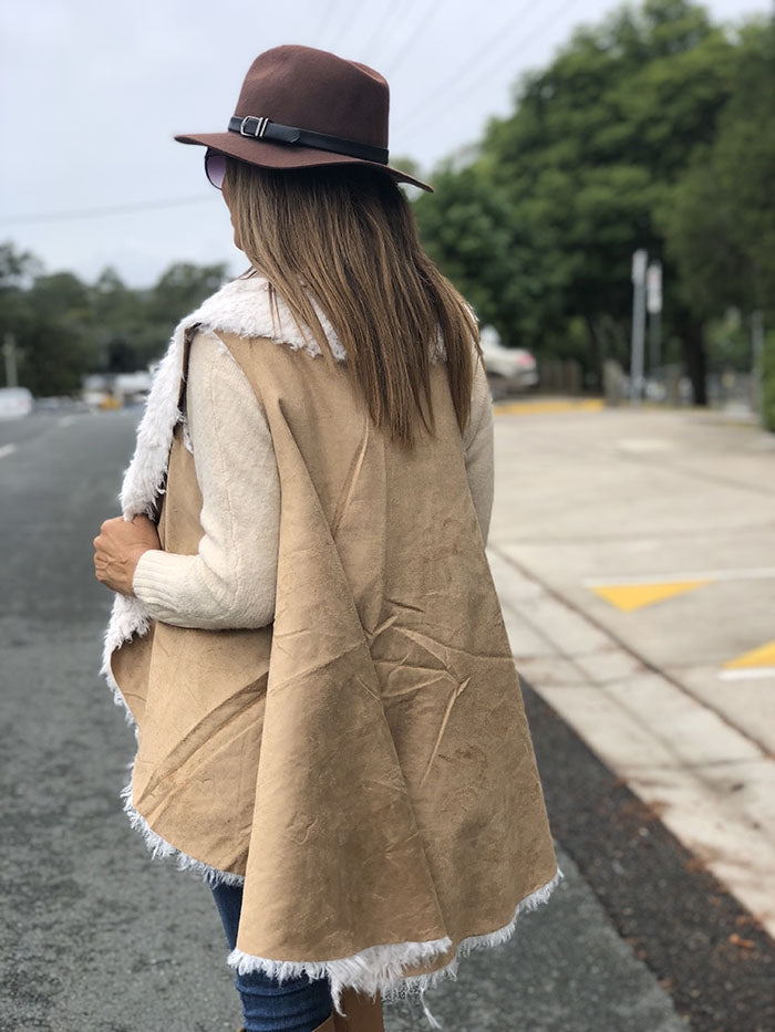 Sherpa Vest - Tan