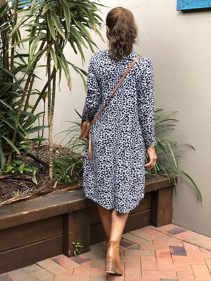 Into The Prowl Dress - Navy Leopard