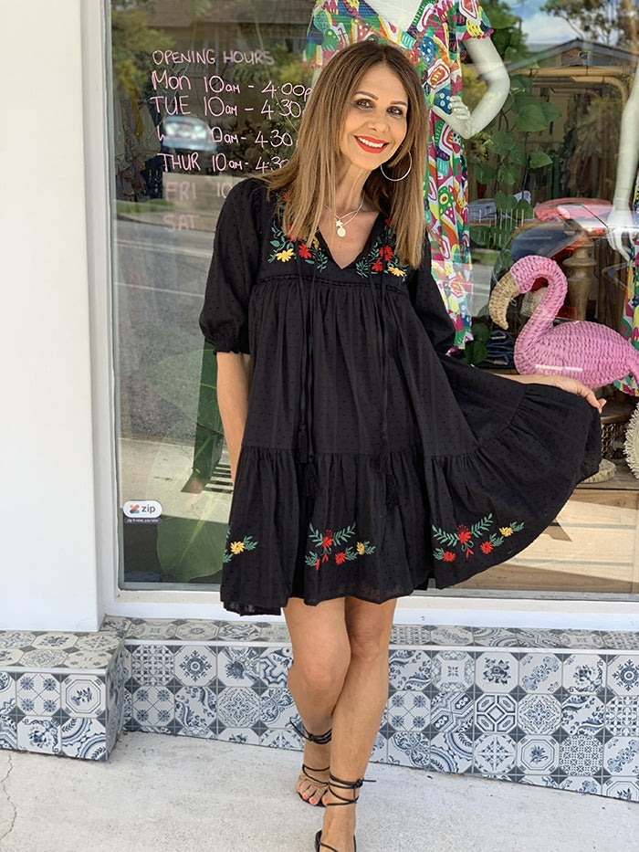Daisy Days Dress - Black