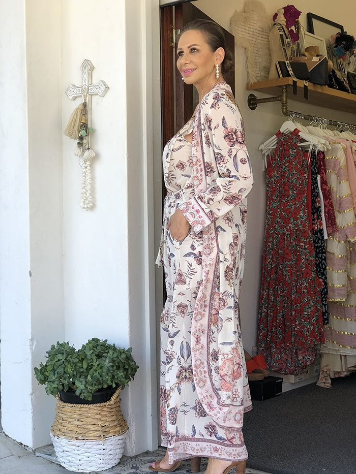 Avianna Bloom Cape