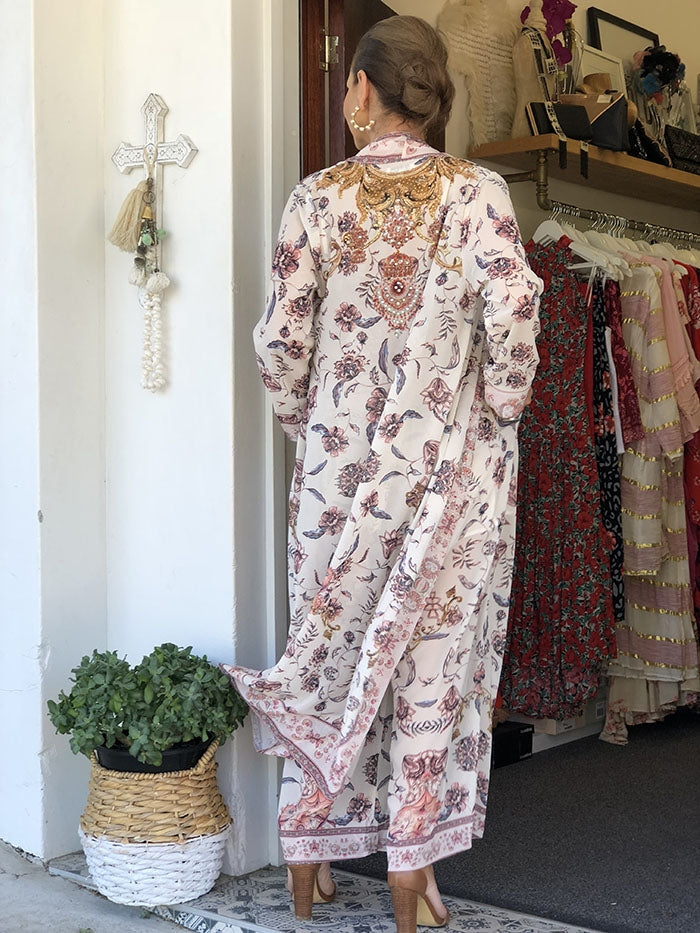 Avianna Bloom Cape