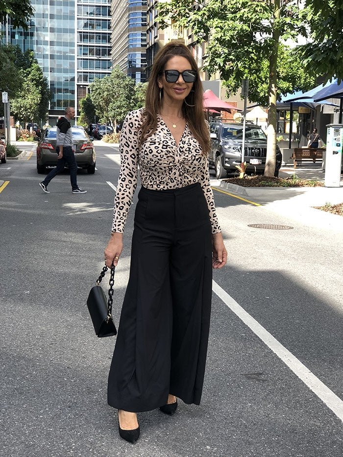 Twist Knot Top - Leopard