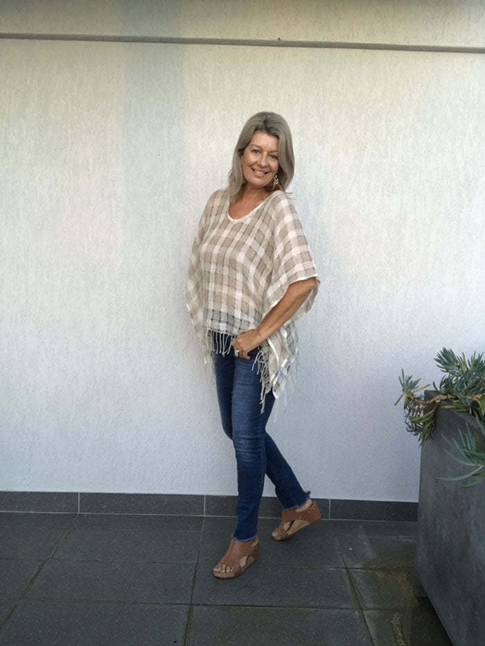 Luccia Poncho